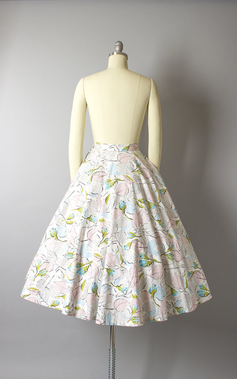 Vintage 1950s Skirt | 50s JERRY GILDEN Rose Floral Cotton Rhinestones Full Circle Skirt with Pockets (small)