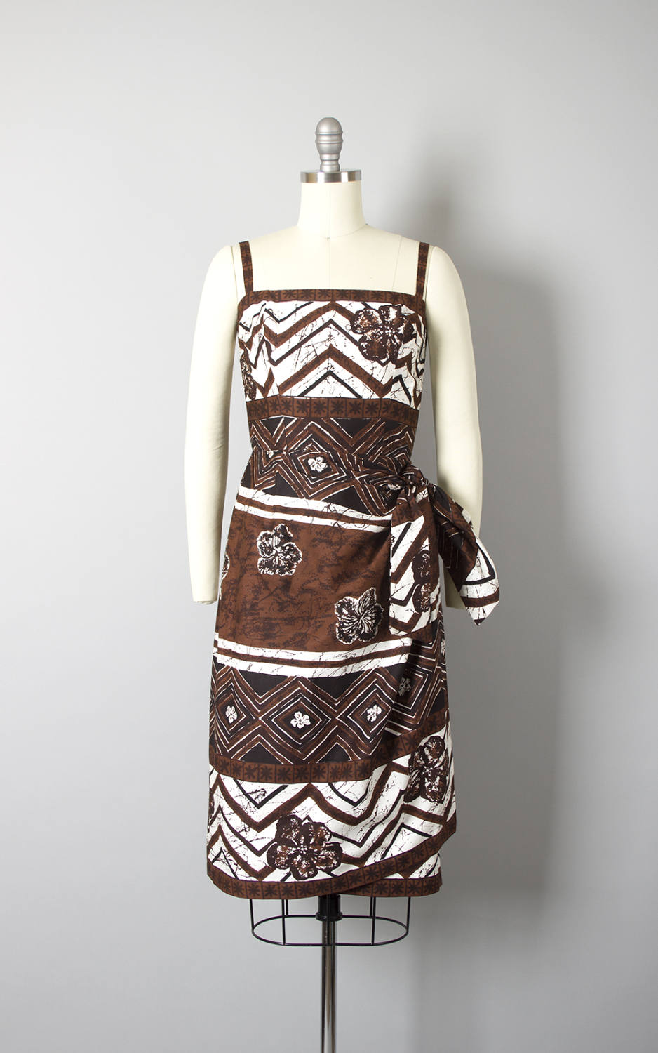 Vintage 1950s Dress | 50s Hawaiian Tiki Cotton Sarong Dress Floral Striped Brown Sundress (xs)