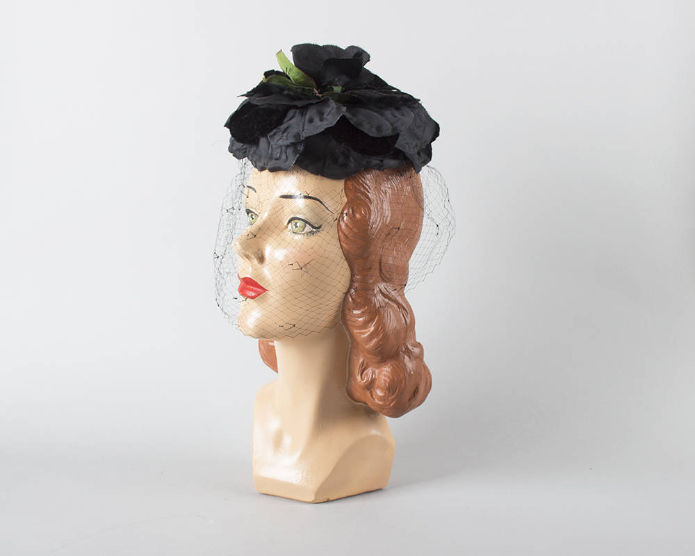 Vintage 1950s Hat | 50s Black Rose Floral Pillbox Formal Cocktail Hat with Veil