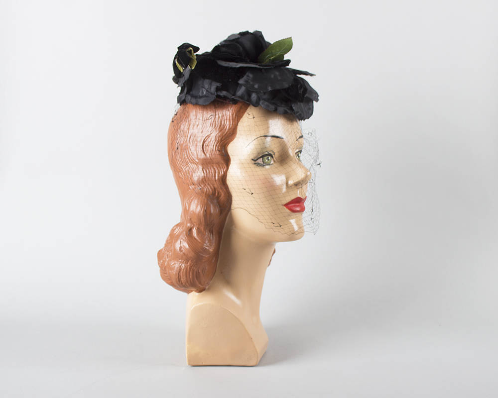 Vintage 1950s Hat | 50s Black Rose Floral Pillbox Formal Cocktail Hat with Veil