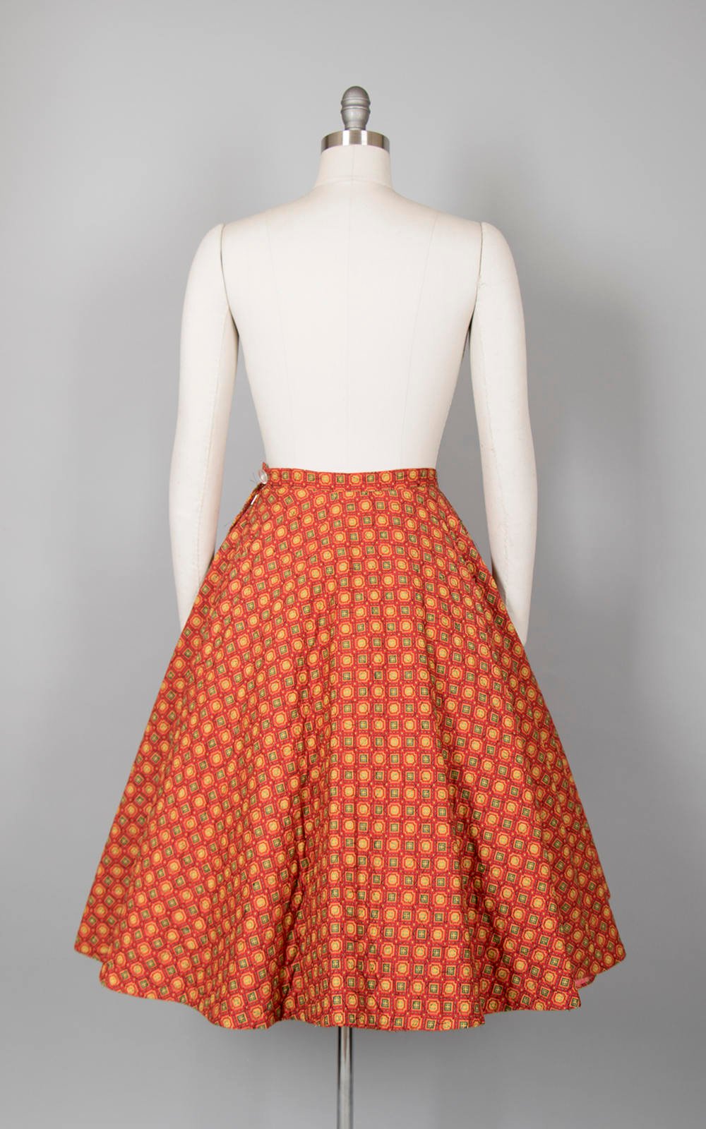Vintage 1950s Circle Skirt | 50s Quilted Cotton Geometric Red Mustard Yellow Printed Winter Swing Skirt (x-small)