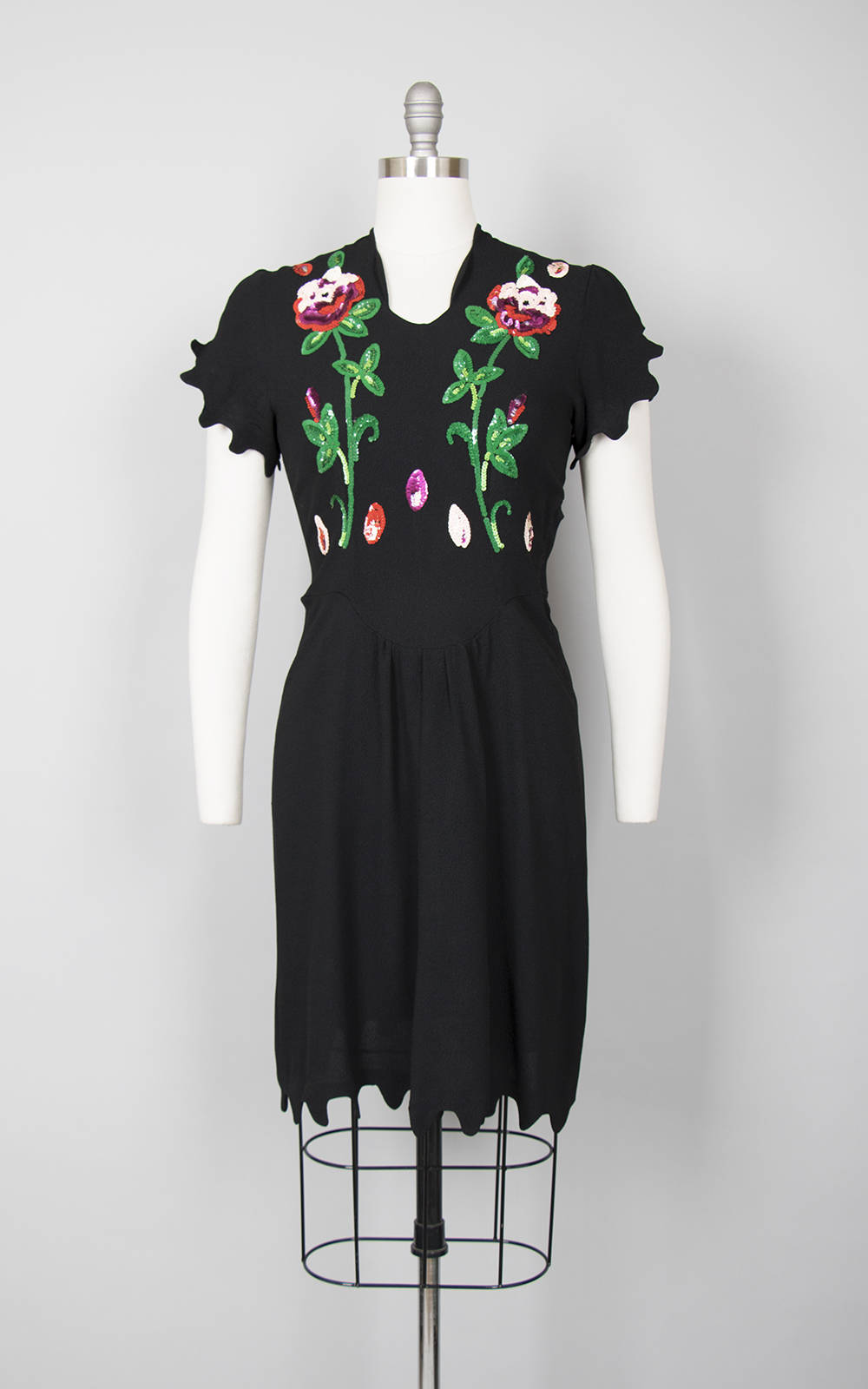 Vintage 1940s Style Dress | Rose Floral Sequin Black Rayon Crepe Cocktail Evening Dress (medium)