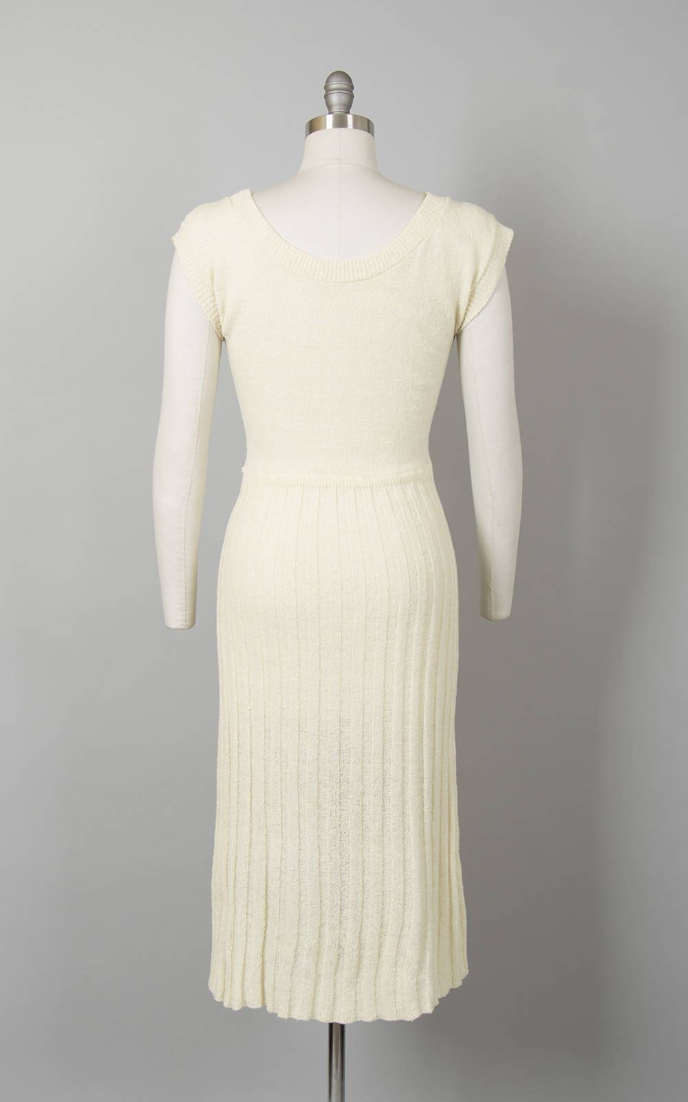 cream wiggle dress Vintage 1960s Hand-Embroidered Wiggle Dress With Matching Bolero Very Breezy