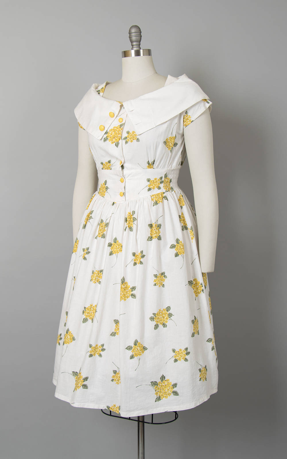 Vintage 1950s Style Dress | 50s Floral Cotton Sundress White Yellow Shirtwaist Day Dress (small/medium)