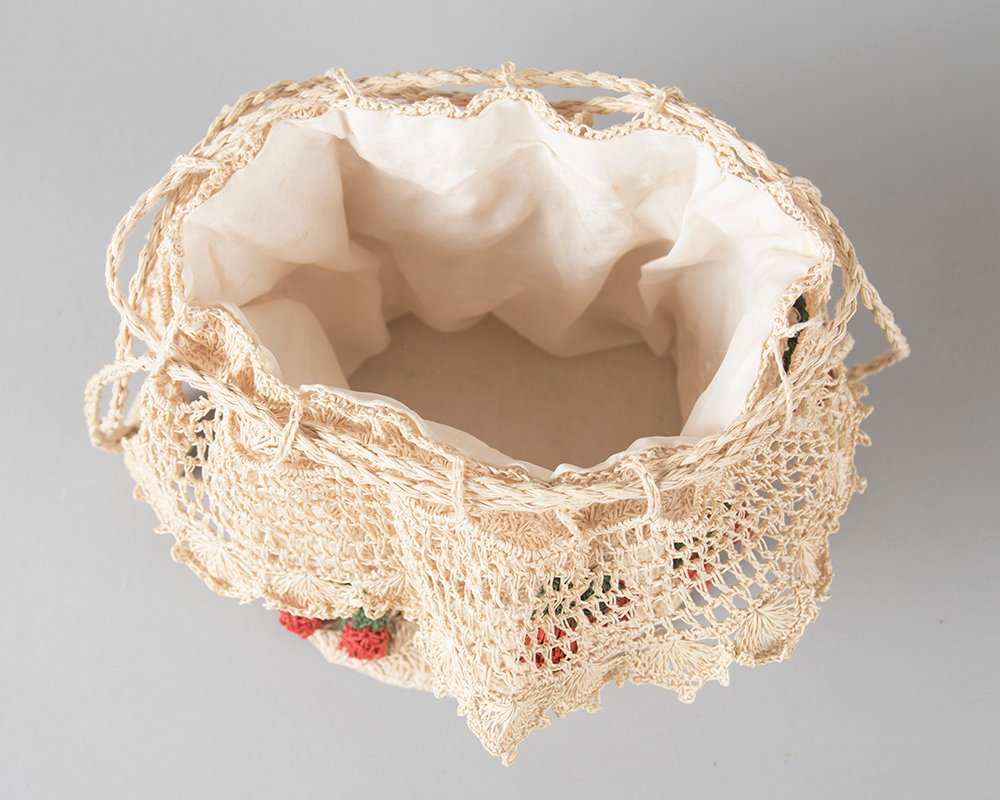 Vintage 1940s Purse | 40s Strawberry Floral Novelty Crochet Straw Drawstring Handbag