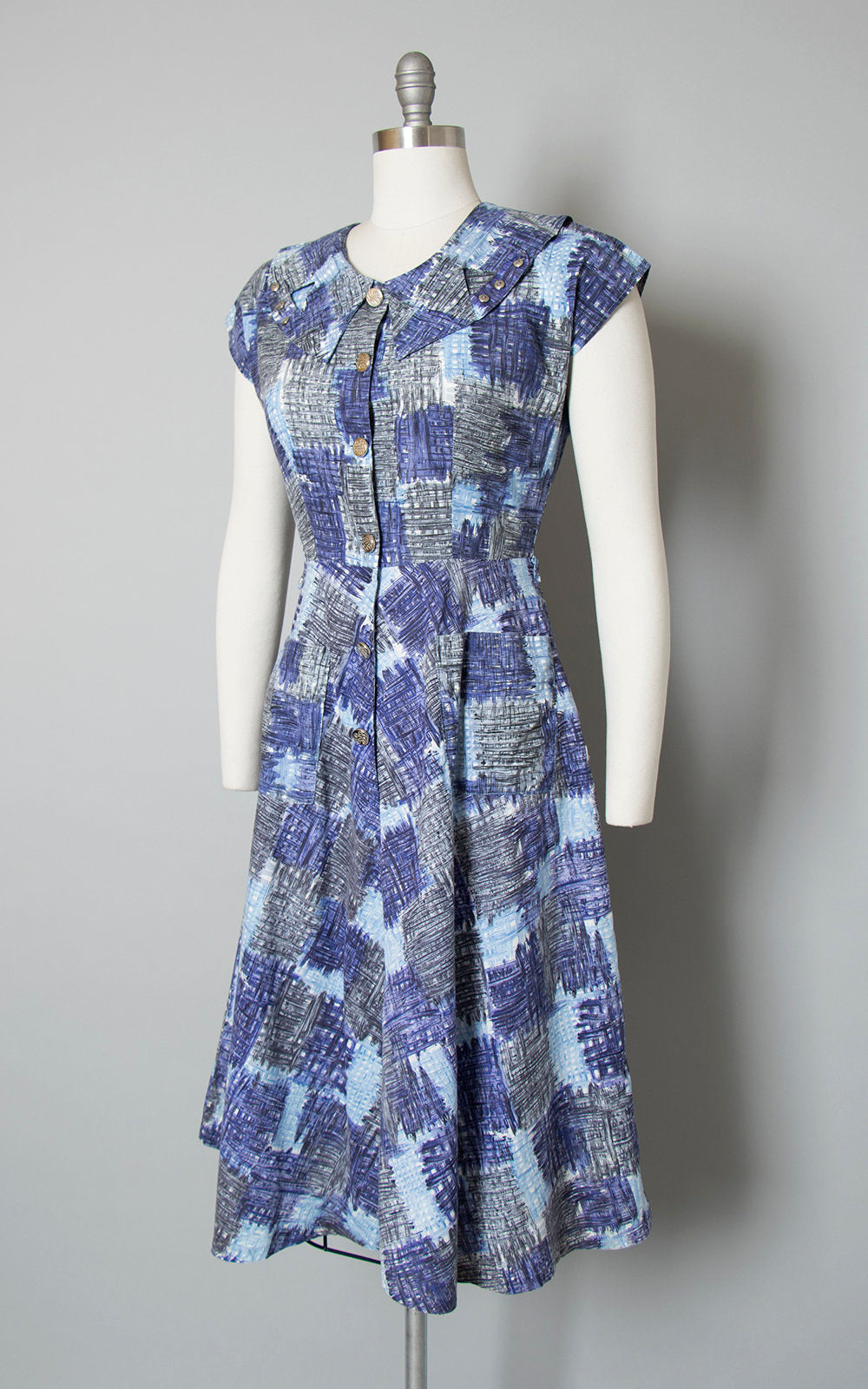 💐 SPRING CLEAROUT 💐 1950s Patchwork Printed Blue Cotton Shirt Dress |  small/medium