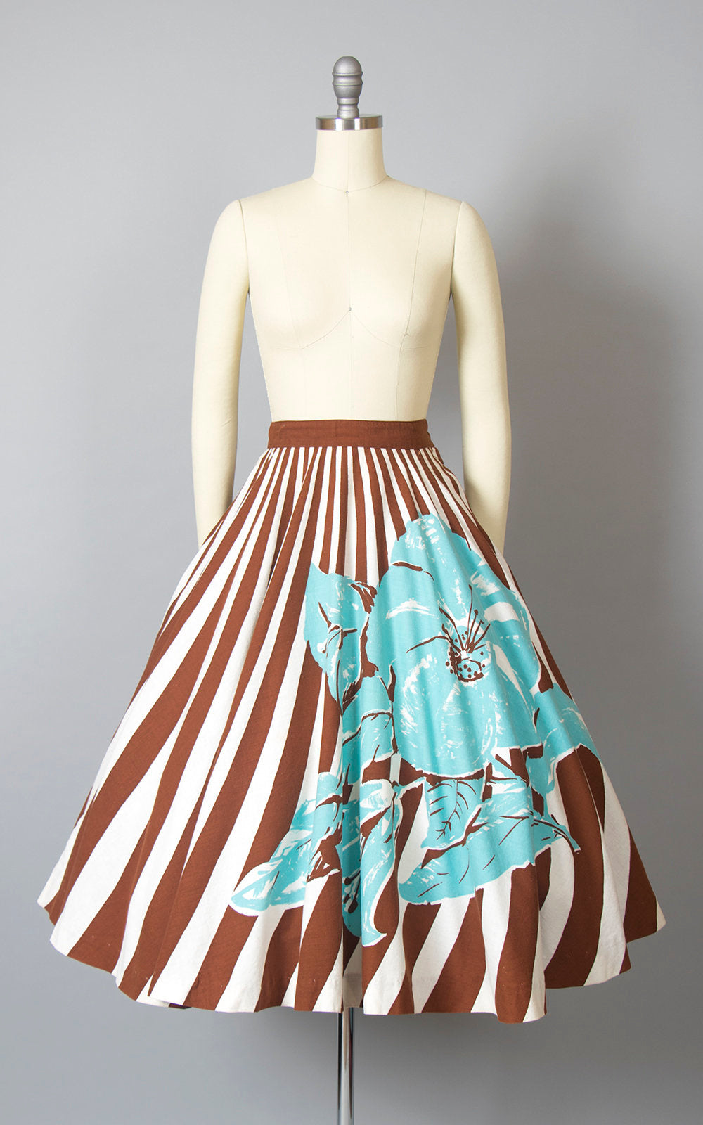 Vintage 1950s Circle Skirt | 50s Oversized Floral Striped Print Cotton Brown Blue Swing Skirt (small)