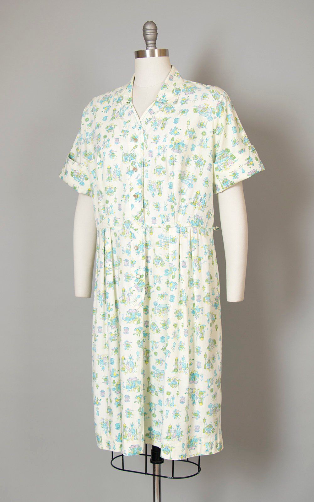 Vintage 1960s Dress | 60s Cats Floral Novelty Print Cotton Shirtwaist Cream Sheath Wiggle Day Dress (x-large)
