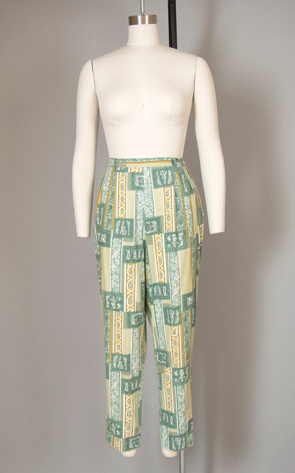 Vintage 1960s Capri Pants | 60s Novelty Print Floral Paisley Geometric Cotton Green High Waisted Pants (small)