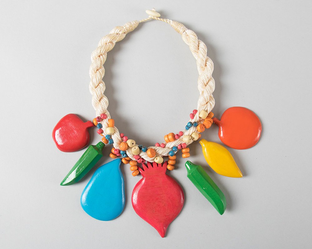 Vintage 1980s Necklace | 80s Wood Fruit Vegetables Chunky Beaded Statement Necklace