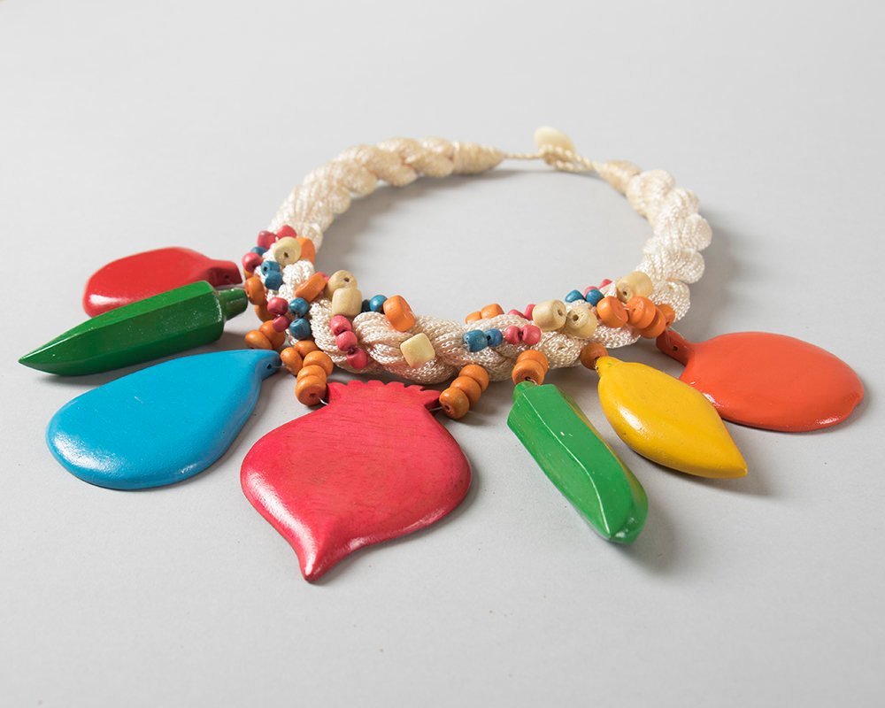 Vintage 1980s Necklace | 80s Wood Fruit Vegetables Chunky Beaded Statement Necklace