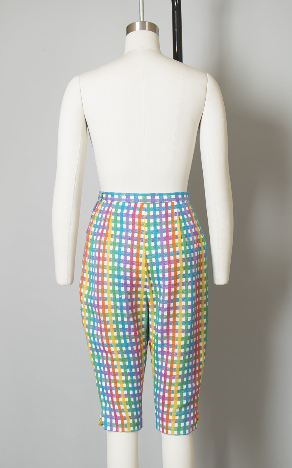 Vintage 1950s Capri Pants | 50s Rainbow Checkered Woven Cotton High Waisted Cropped Pedal Pushers (xs/small)