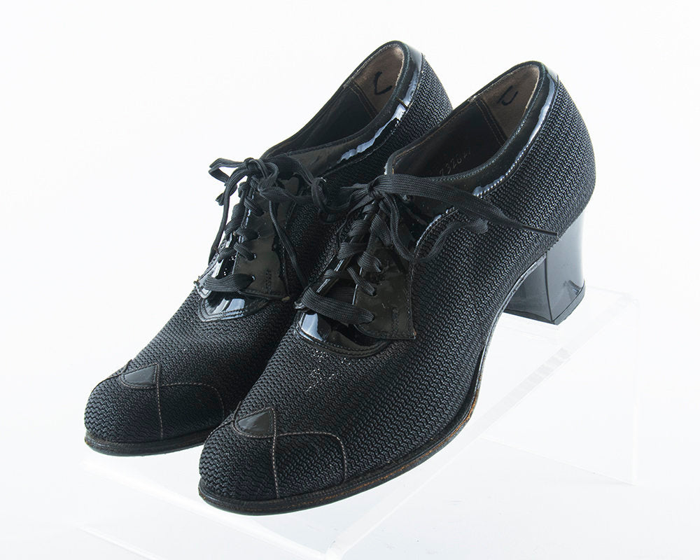 Vintage 1940s Shoes | 40s Black Sheer Mesh Patent Leather Lace Up Oxford Heels (US 6)