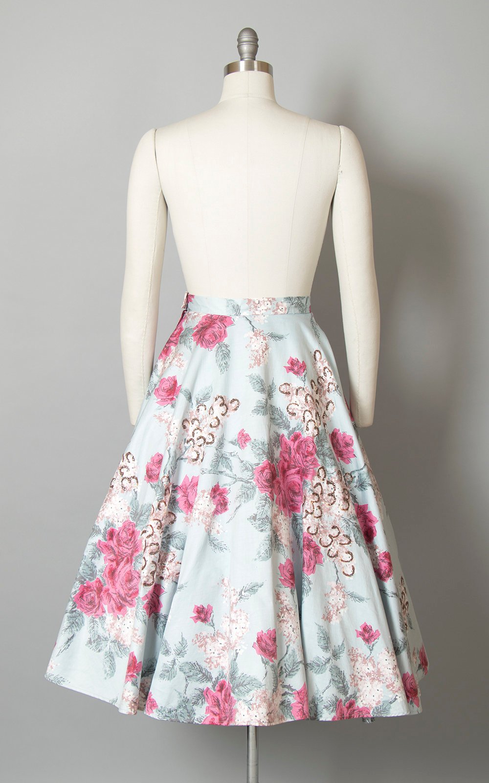 Vintage 1950s Circle Skirt | 50s Rose Floral Print Cotton Glitter Pink Blue Swing Skirt w/ Petticoat (medium)