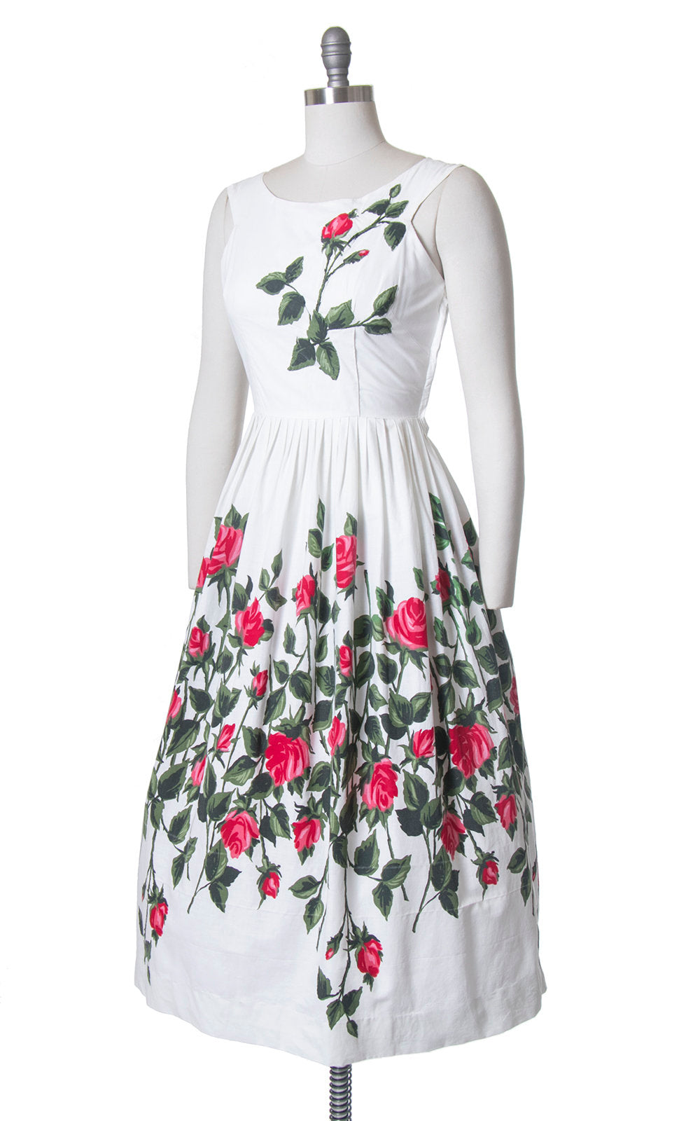 Vintage 1950s Dress | 50s Rose Floral Border Print Cotton Sundress Floral Appliqué White Red Full Skirt Day Dress (medium)