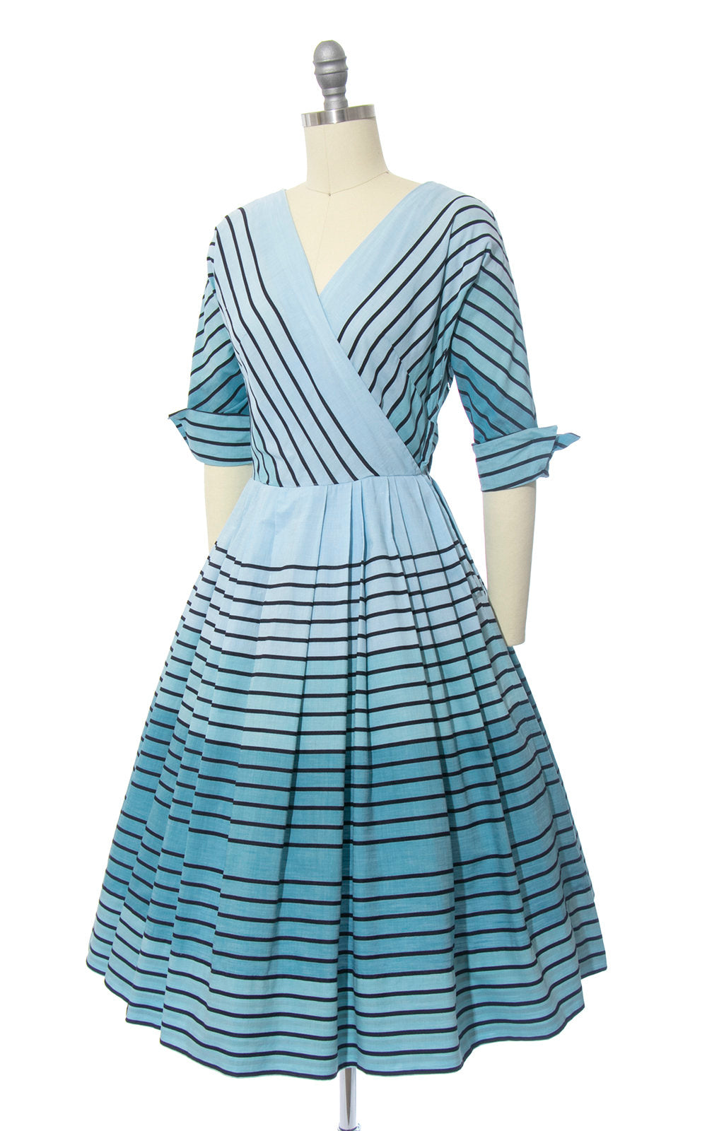 Vintage 1950s Dress | 50s Striped Ombré Blue Cotton Full Skirt Day Dress (small)