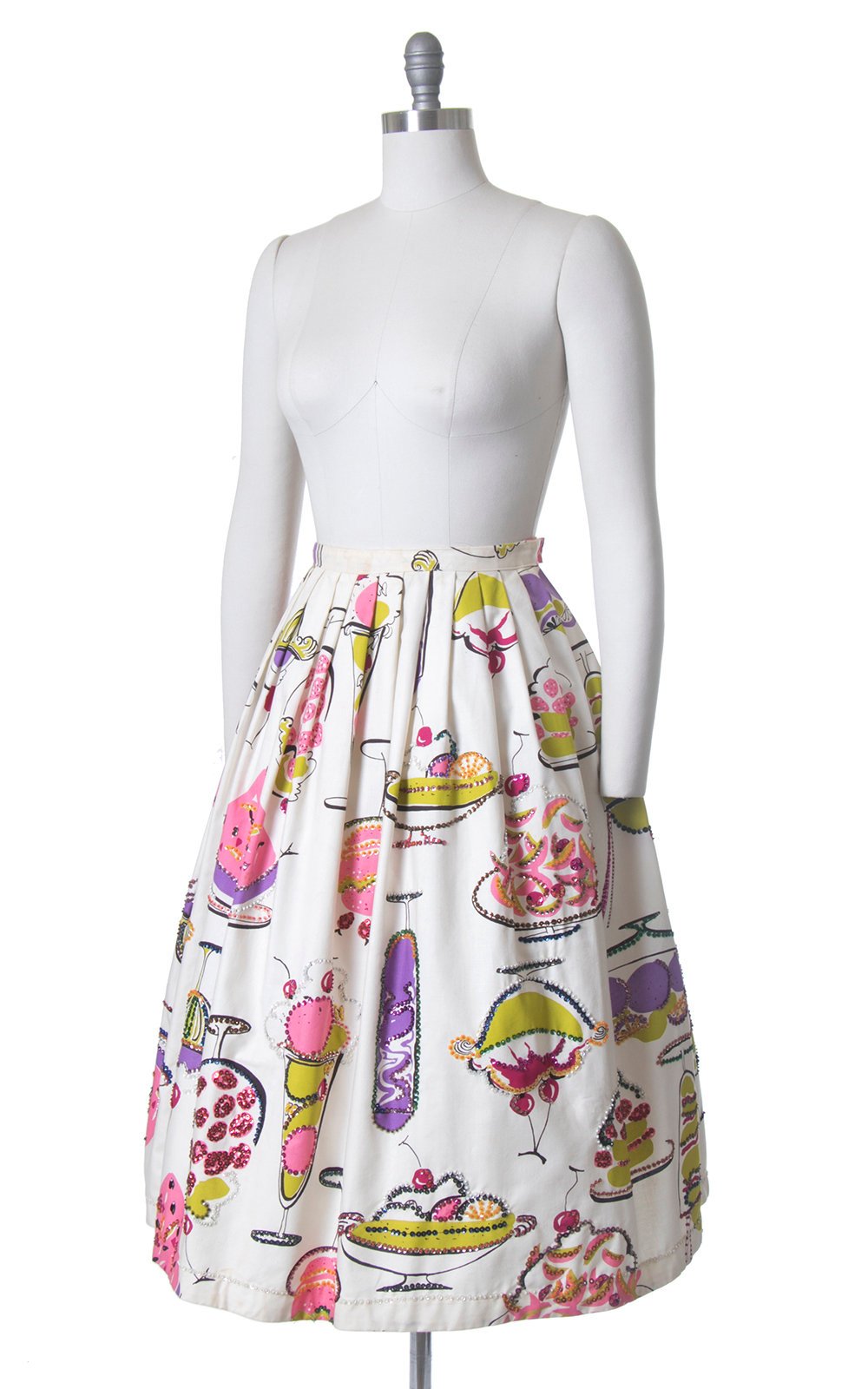 Vintage 1950s Skirt | 50s Sequin Beaded Novelty Print Cotton Dessert Ice Cream White Full Skirt (medium)