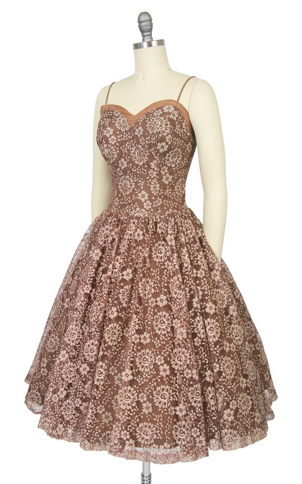 Vintage 1950s Dress | 50s LILLI DIAMOND Lace Light Brown Sweetheart Neckline Sleeveless Full Skirt Party Dress (small)