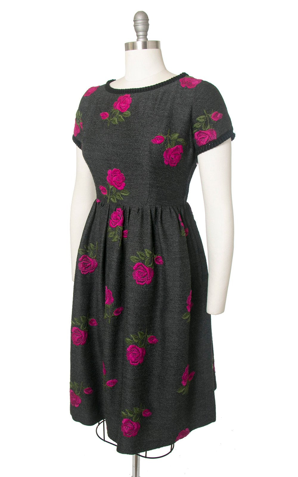 Vintage 1950s Dress | 50s Rose Floral Embroidered Wool Grey Gray Full Skirt Day Dress (medium)