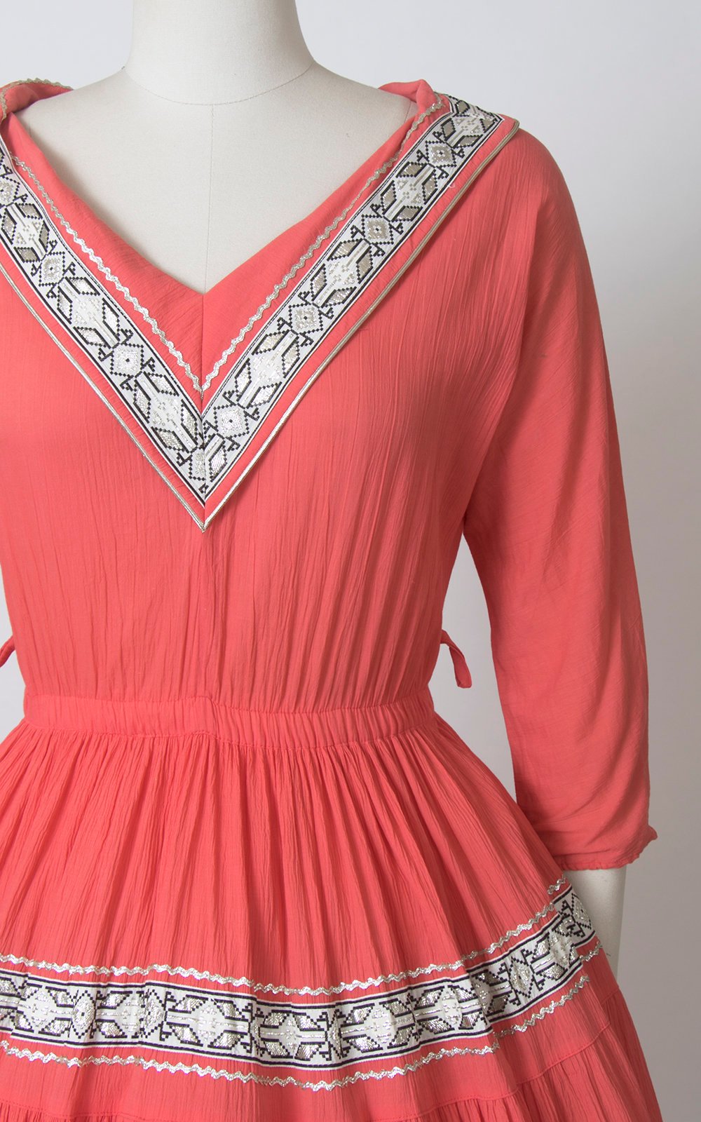Vintage 1950s Dress | 50s Fiesta Patio Dress Pink Silver Ric Rac Southwestern Square Dance Swing Day Dress  (small/medium)