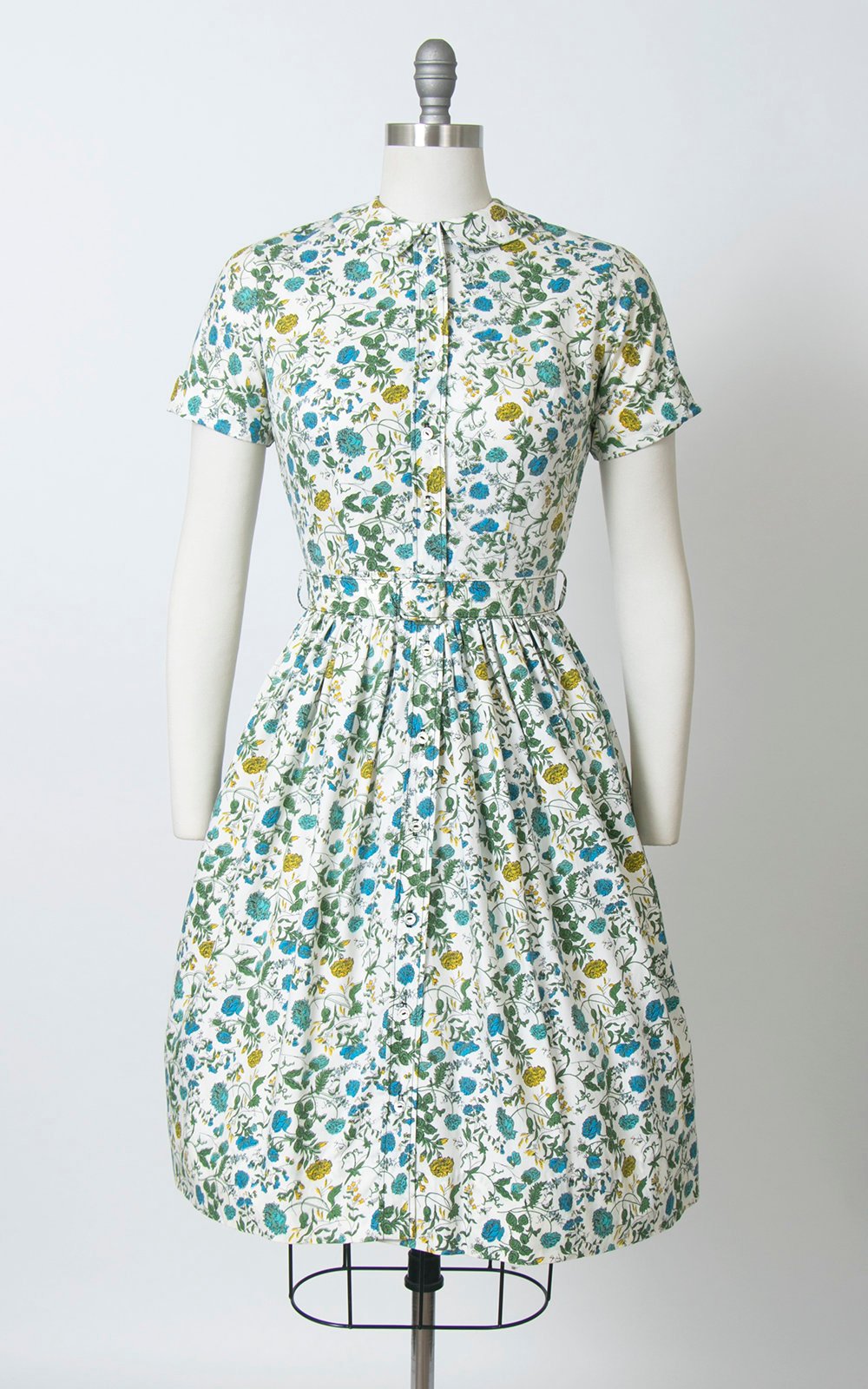 Vintage 1950s Dress | 50s Floral Cotton Shirt Dress White Botanical Full Skirt Shirtwaist Day Dress (small/medium)