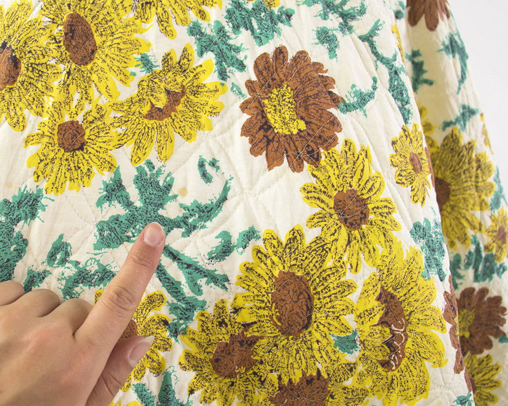 Vintage 1950s Skirt | 50s Sunflower Floral Print Quilted Cotton Yellow Full Skirt with Pockets (x-small)