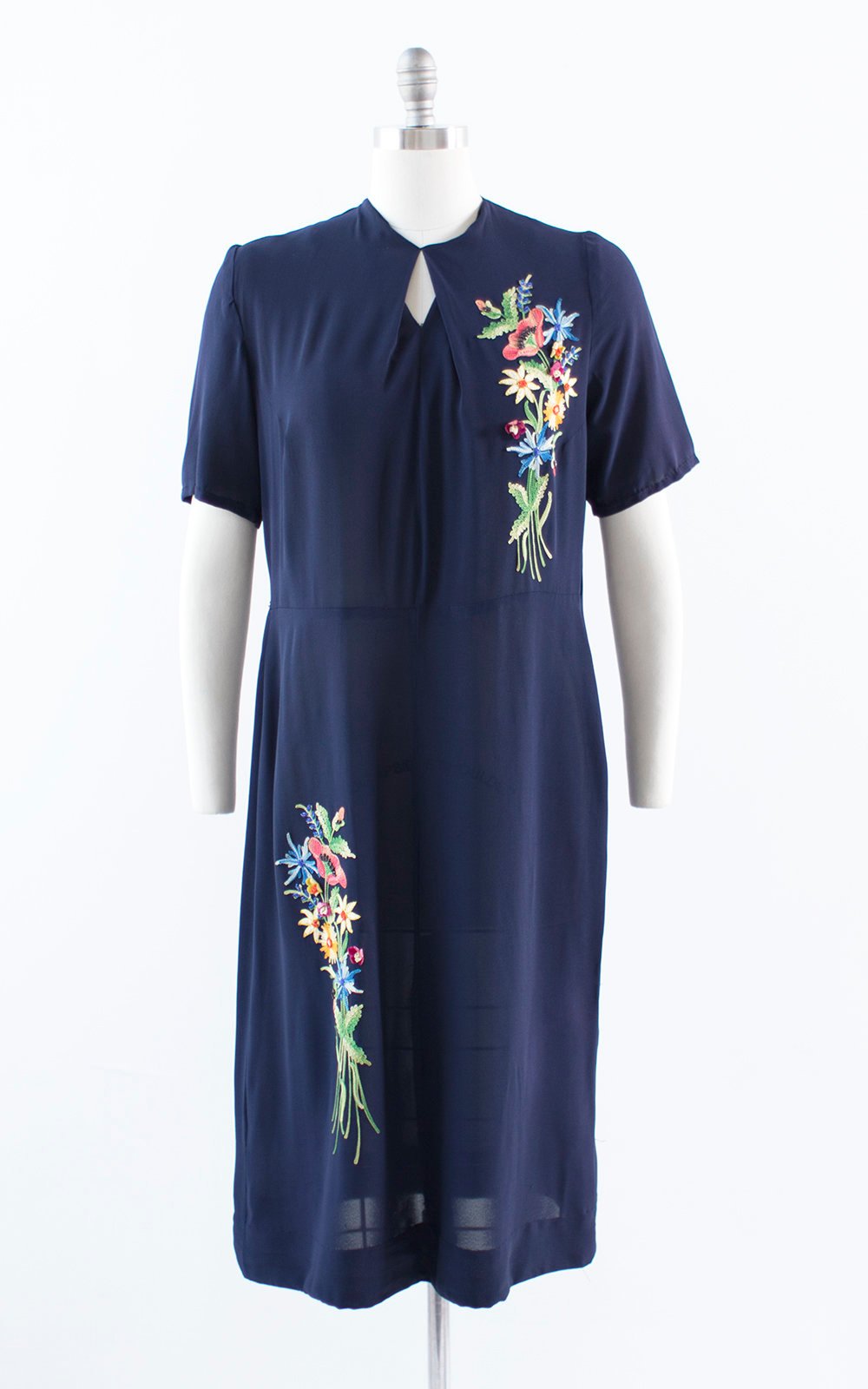 Vintage 1940s Dress | 40s Floral Chainstitch Embroidered Dark Navy Blue Rayon Cocktail Sheath Dress (large/x-large)