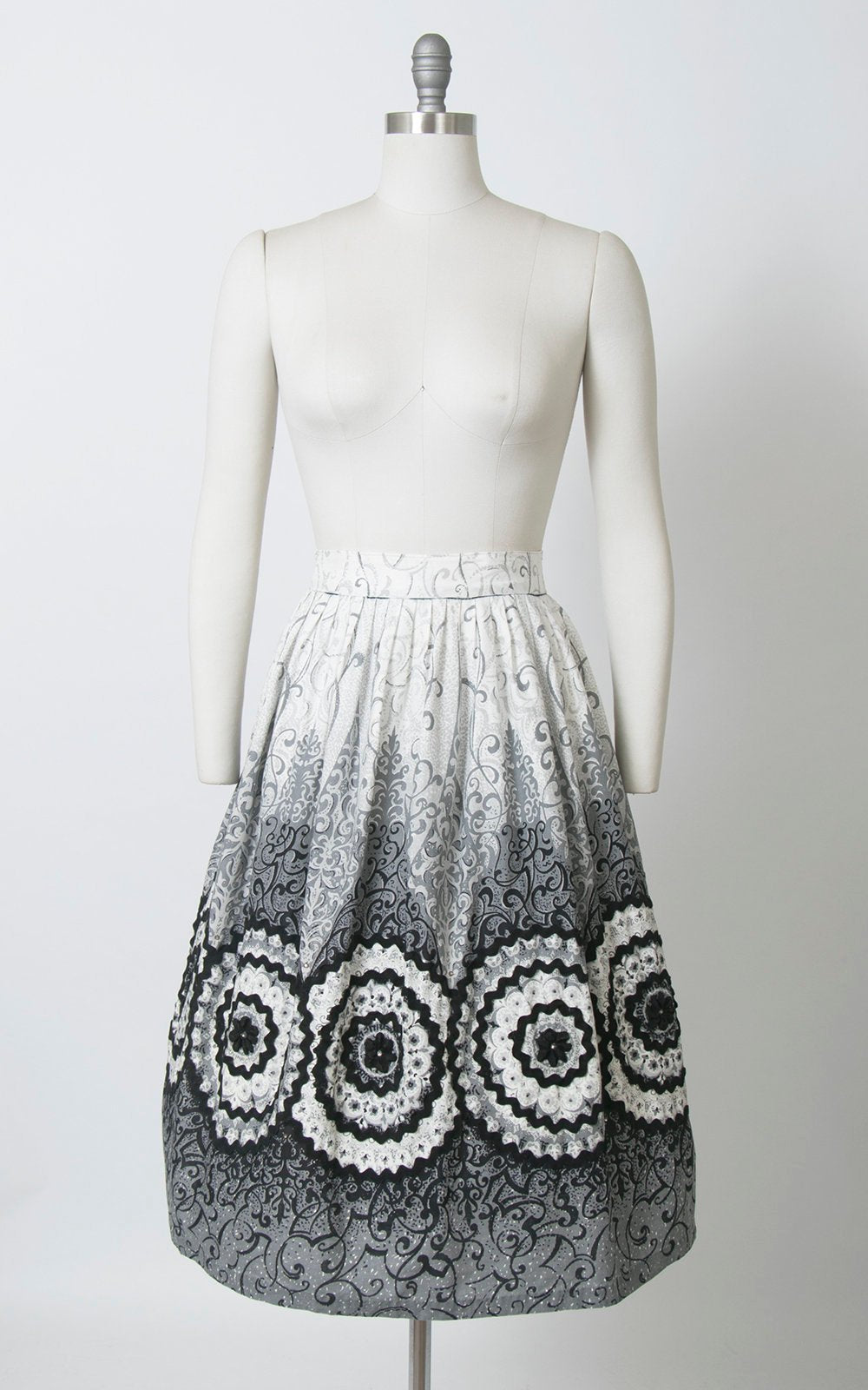 Vintage 1950s Skirt | 50s Filigree Border Print Cotton Ric Rac Rhinestones Printed Black Grey Full Swing Skirt (small)