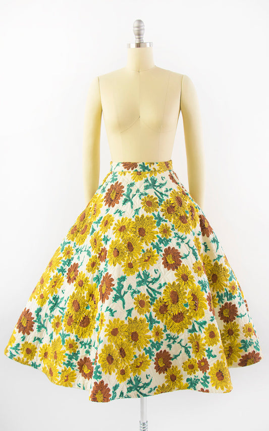 Vintage 1950s Skirt | 50s Sunflower Floral Print Quilted Cotton Yellow Full Skirt with Pockets (x-small)