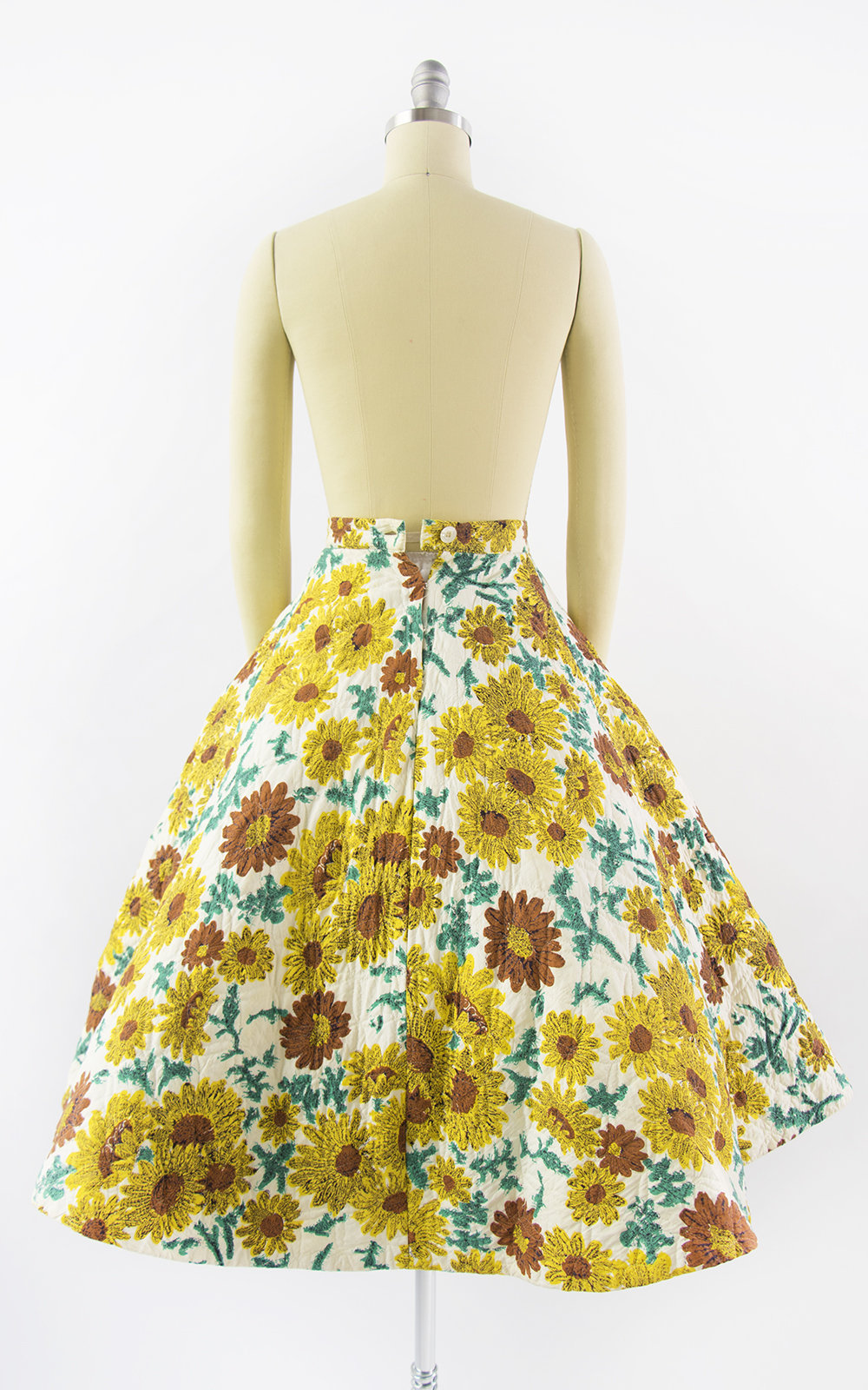 Vintage 1950s Skirt | 50s Sunflower Floral Print Quilted Cotton Yellow Full Skirt with Pockets (x-small)