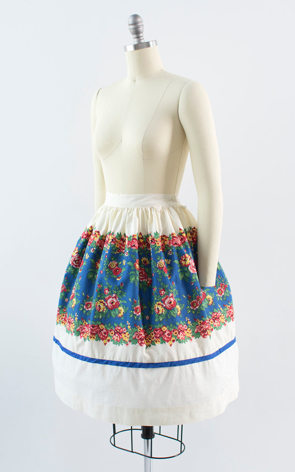 Vintage 1960s Skirt | 60s Rose Floral Border Print Cotton Cream Blue DEADSTOCK Full Swing Skirt (small)