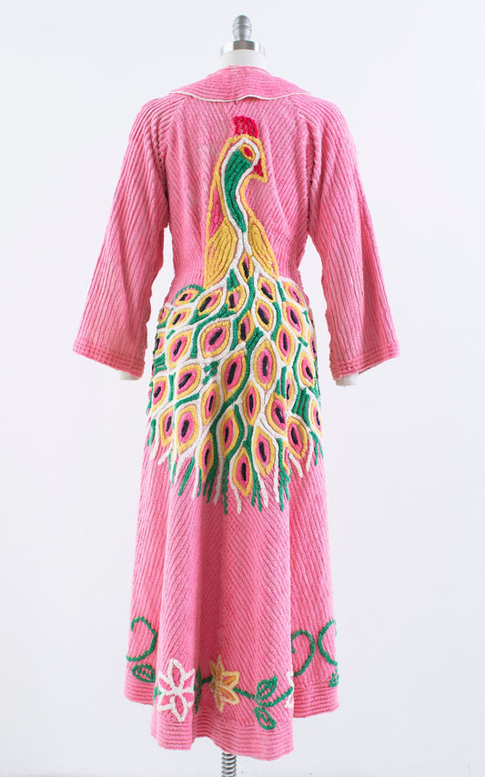 Vintage 1940s 1950s Robe | 40s 50s Chenille Peacock Novelty Print Pink Floral Loungewear Robe (small/medium)