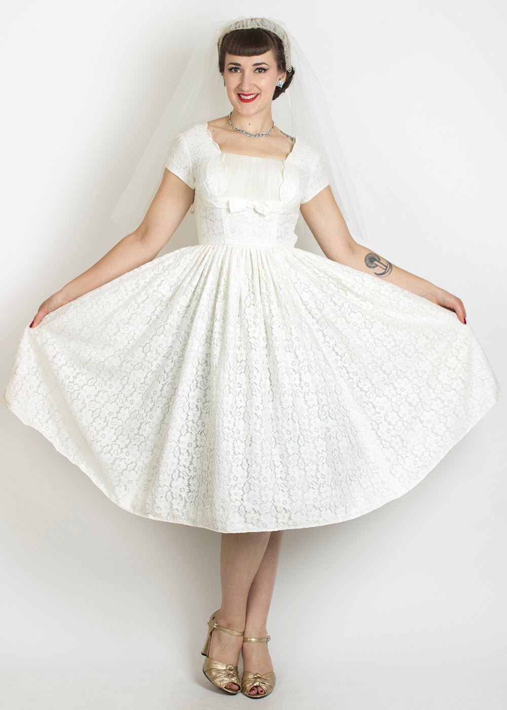 1950s Lace & Tulle Cupcake Wedding Dress