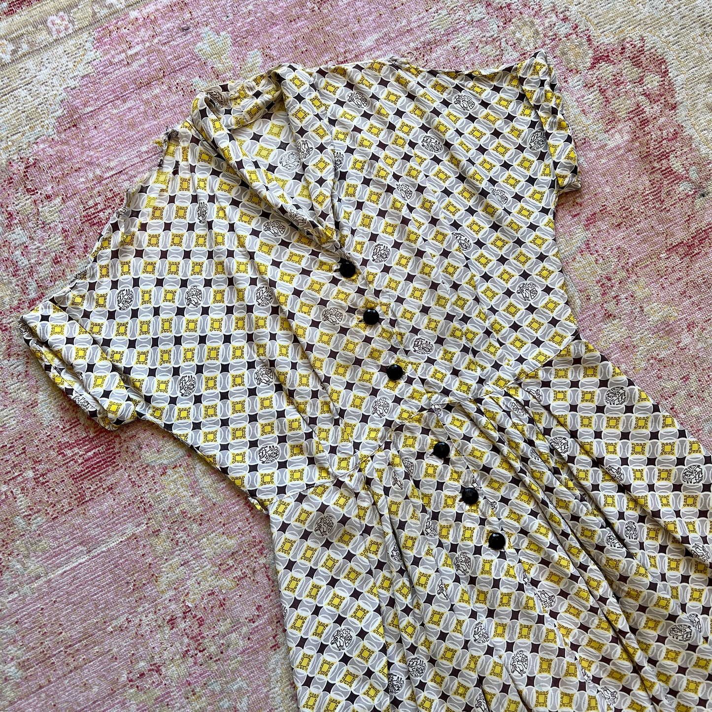 [AS-IS] 1940s Novelty Print Rayon Dress | large