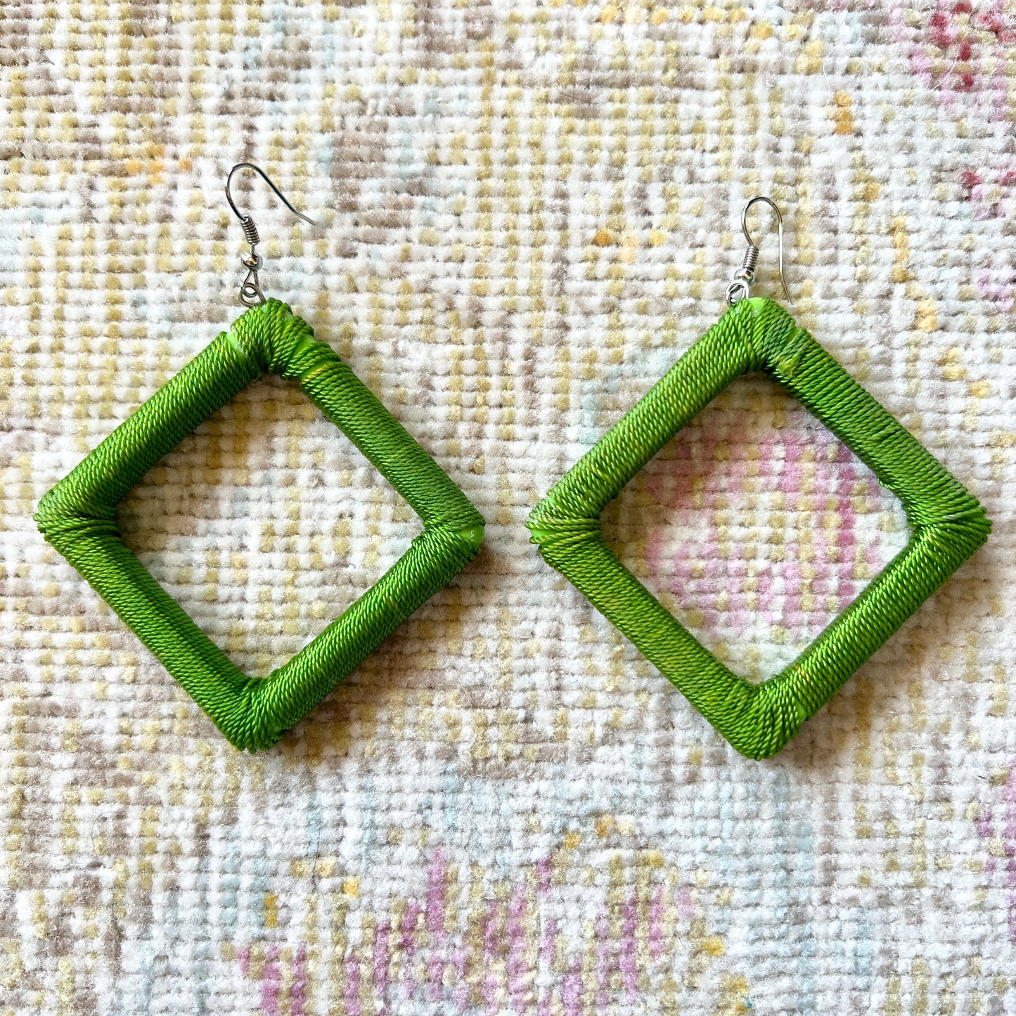 [AS-IS] 1960s Style Green Square Earrings